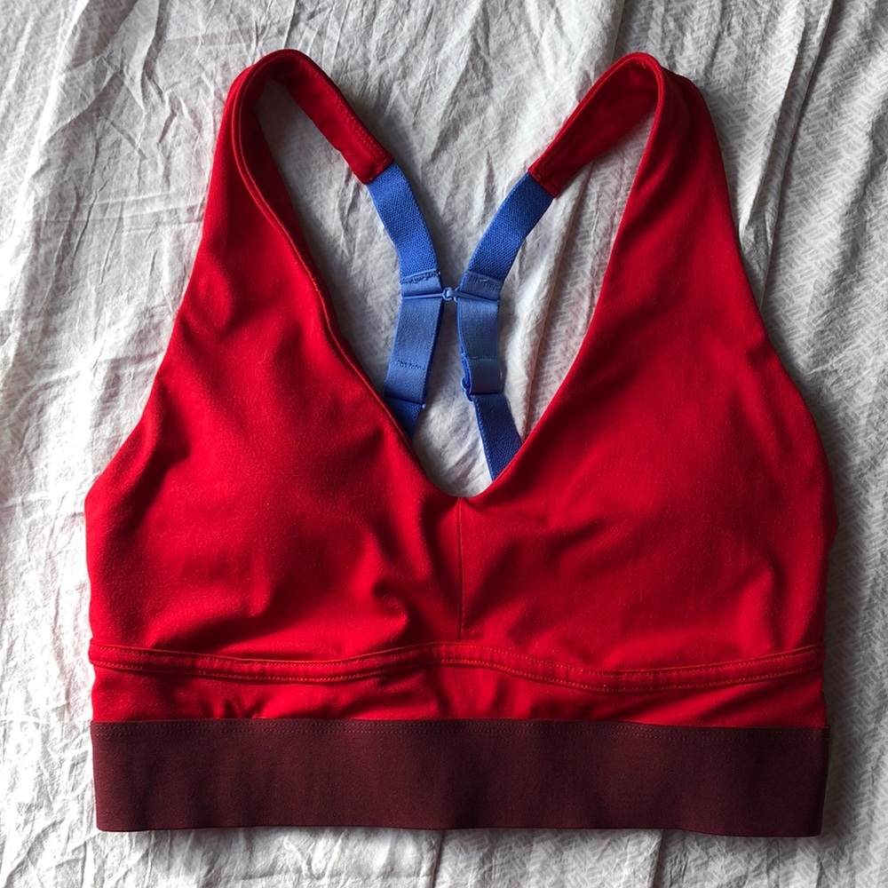 Fabletics Low Impact Sports Bra